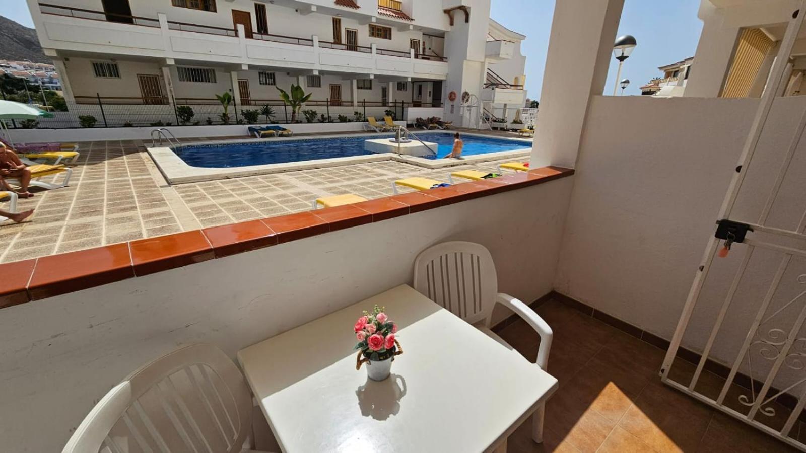 Parque Margarita, Terraza Vista Piscina Apartment Los Cristianos  Exterior photo